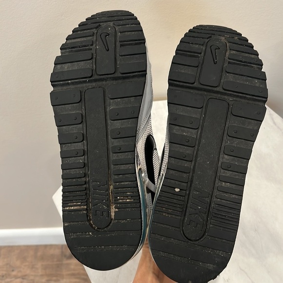 🔥Nike Air Max Direct Sneakers in Gray, White, and Black🔥 - Picture 5 of 5